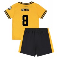 Wolves Joao Gomes #8 Heimtrikotsatz Kinder 2024-25 Kurzarm (+ Kurze Hosen)